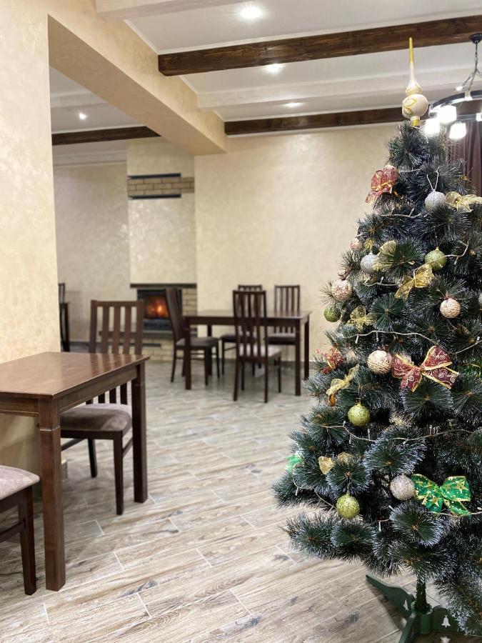 Солодкий Гранат Hotel Slavske Ngoại thất bức ảnh