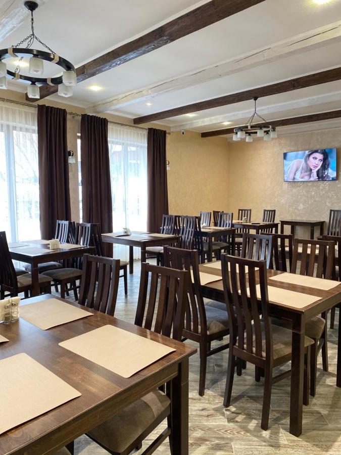 Солодкий Гранат Hotel Slavske Ngoại thất bức ảnh