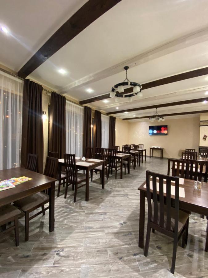 Солодкий Гранат Hotel Slavske Ngoại thất bức ảnh