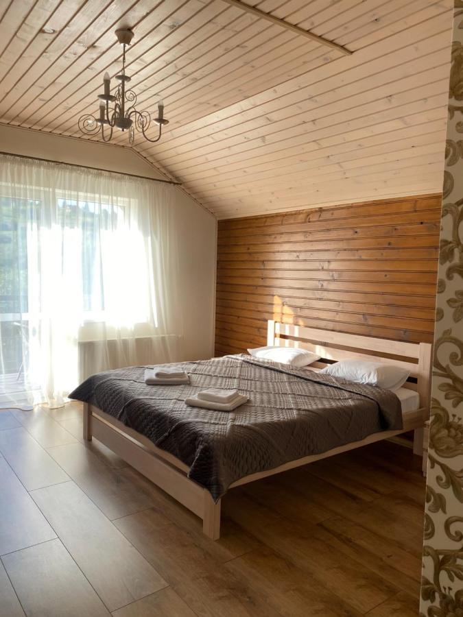 Солодкий Гранат Hotel Slavske Ngoại thất bức ảnh