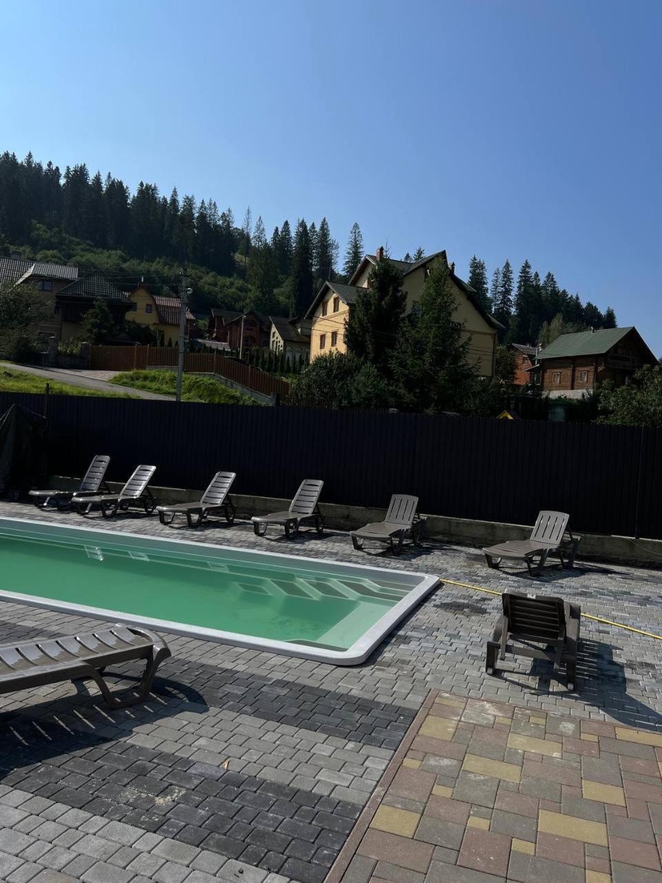 Солодкий Гранат Hotel Slavske Ngoại thất bức ảnh